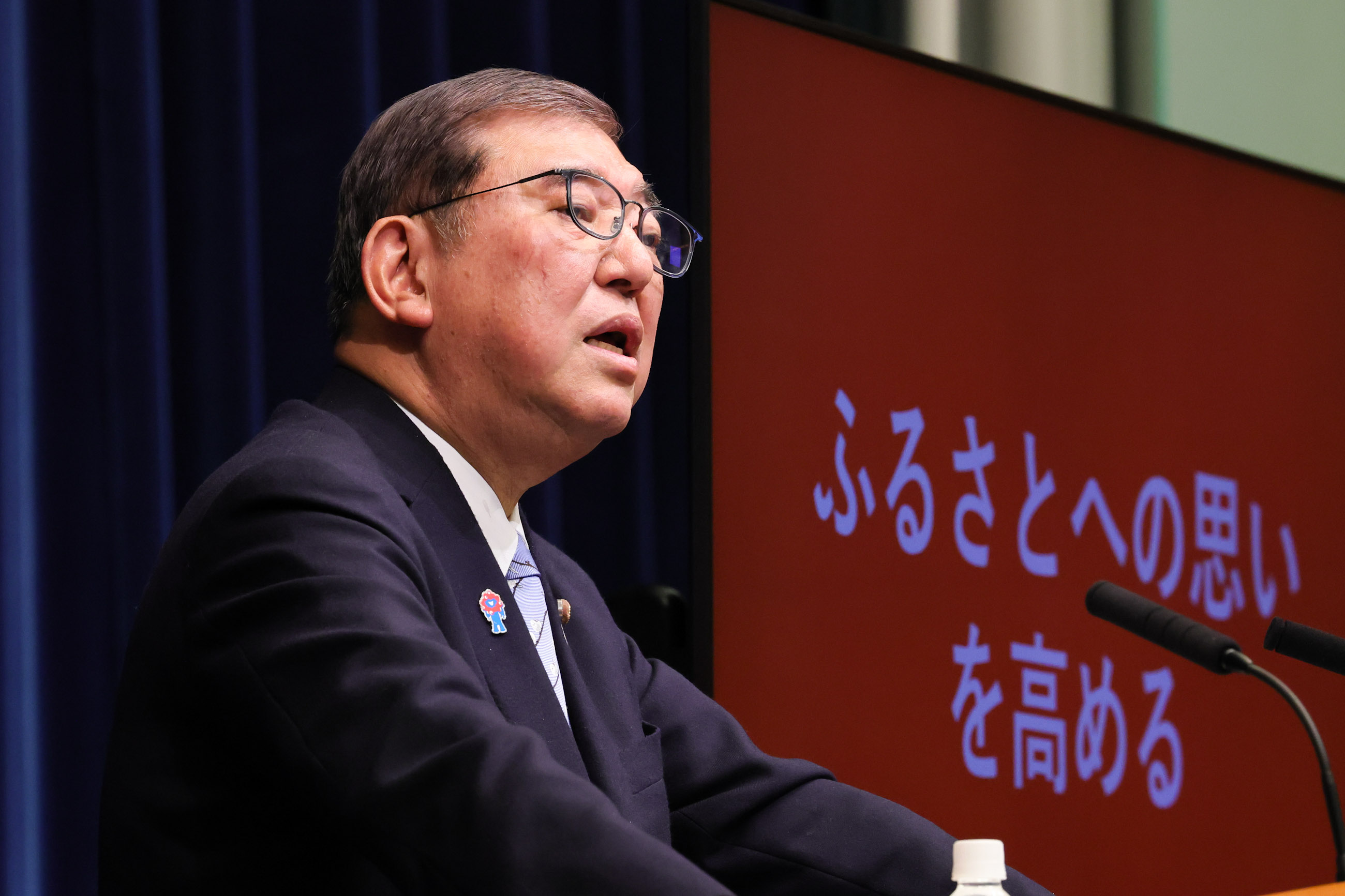 冒頭に発言する石破総理８