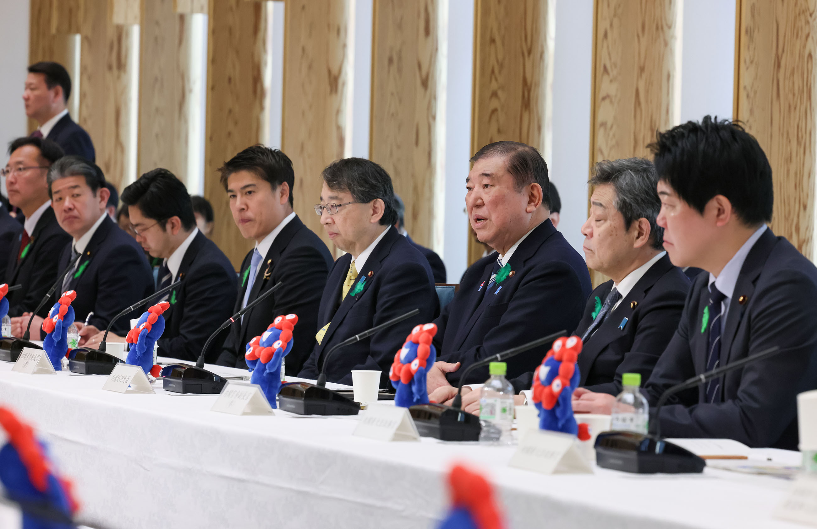 発言する石破総理６