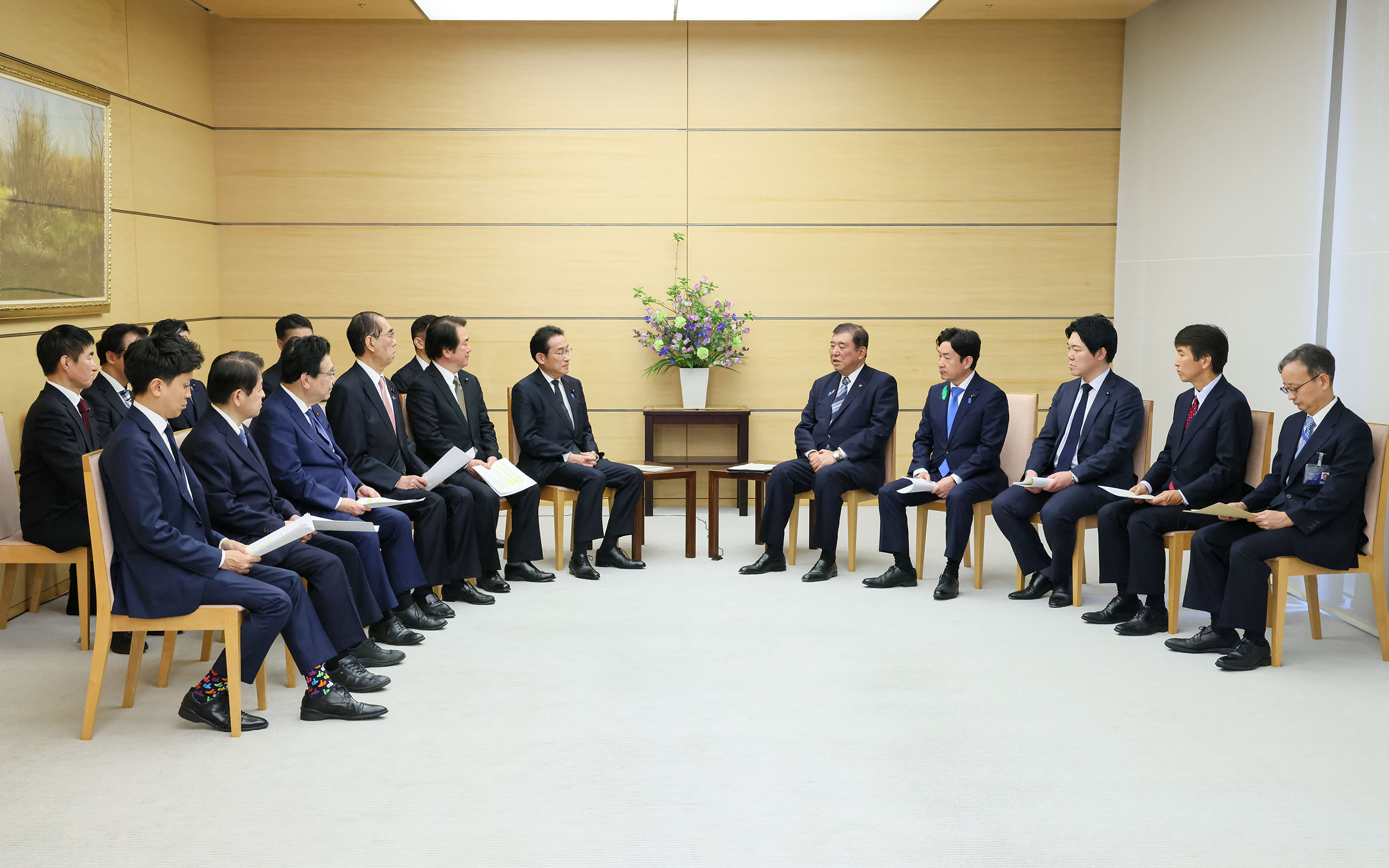 申入れを受ける石破総理３