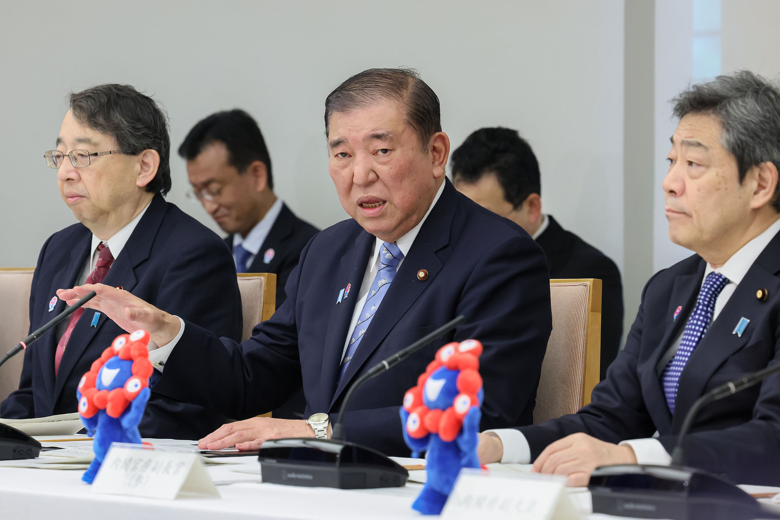 発言する石破総理１