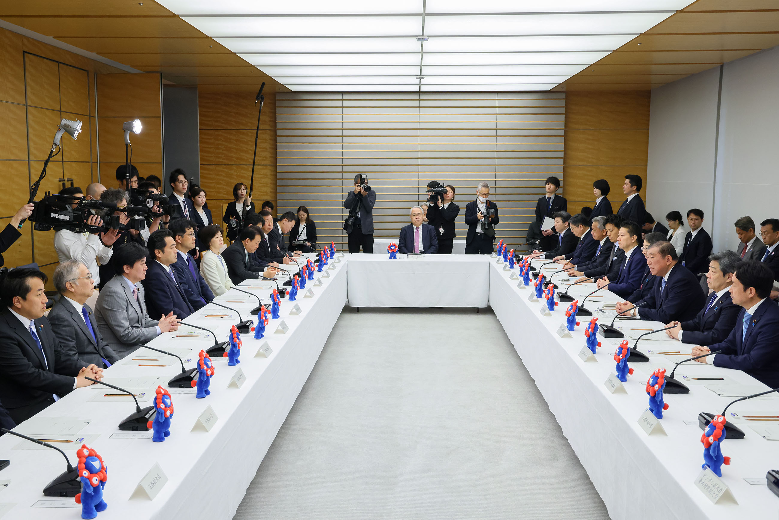 発言する石破総理２