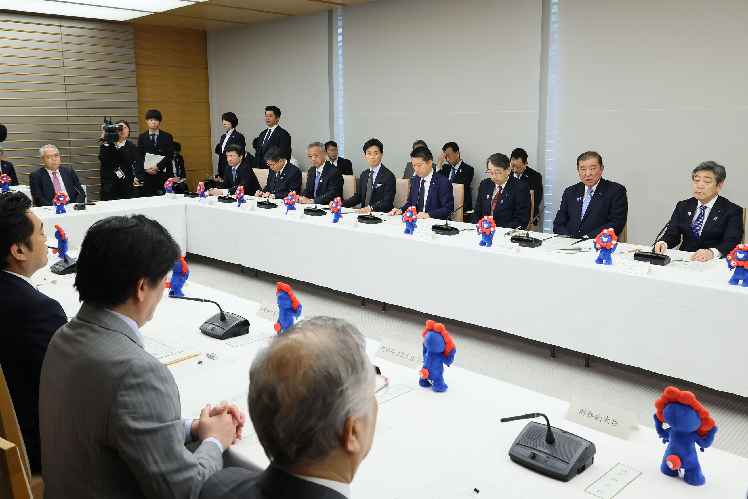 発言する石破総理４