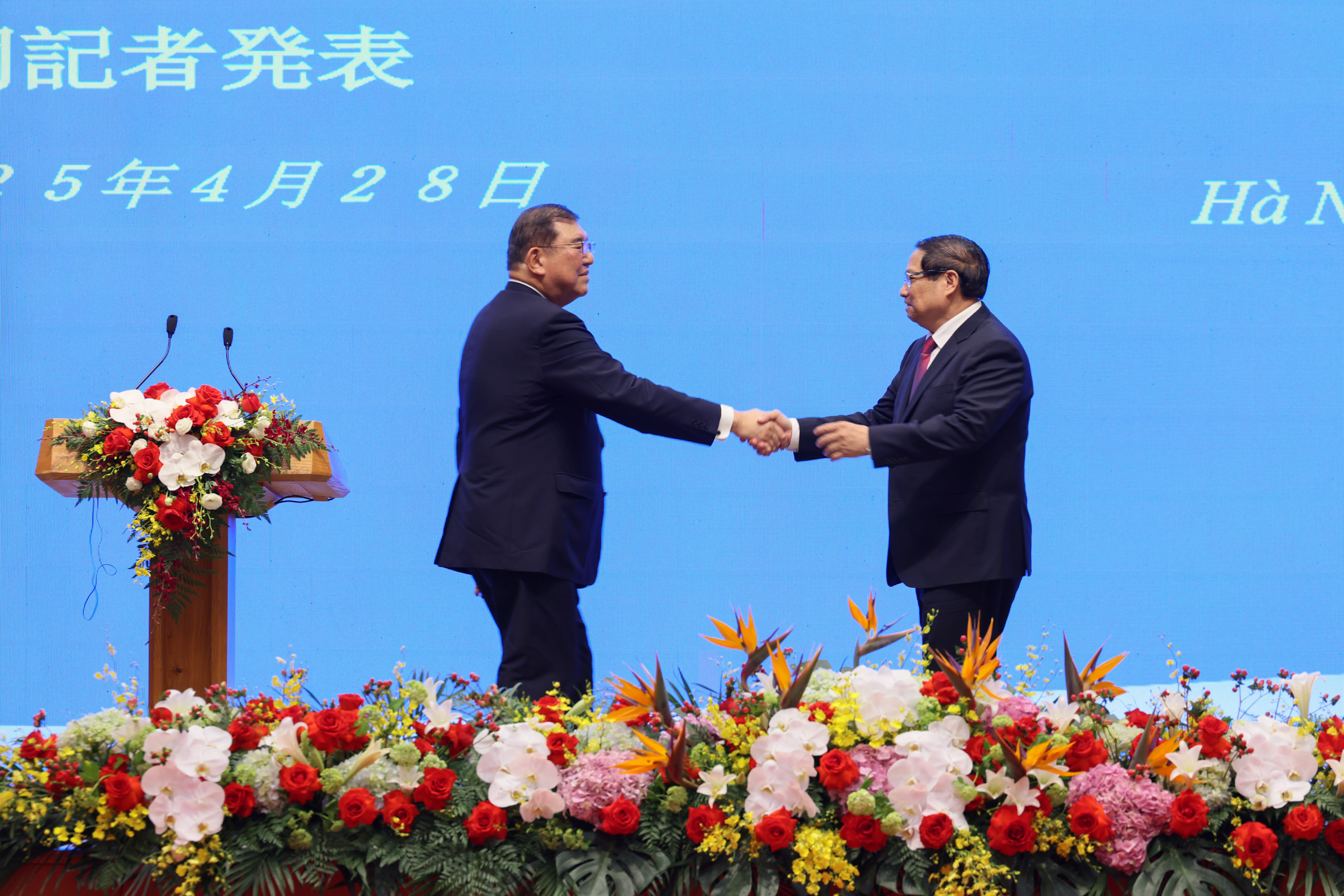共同記者発表４