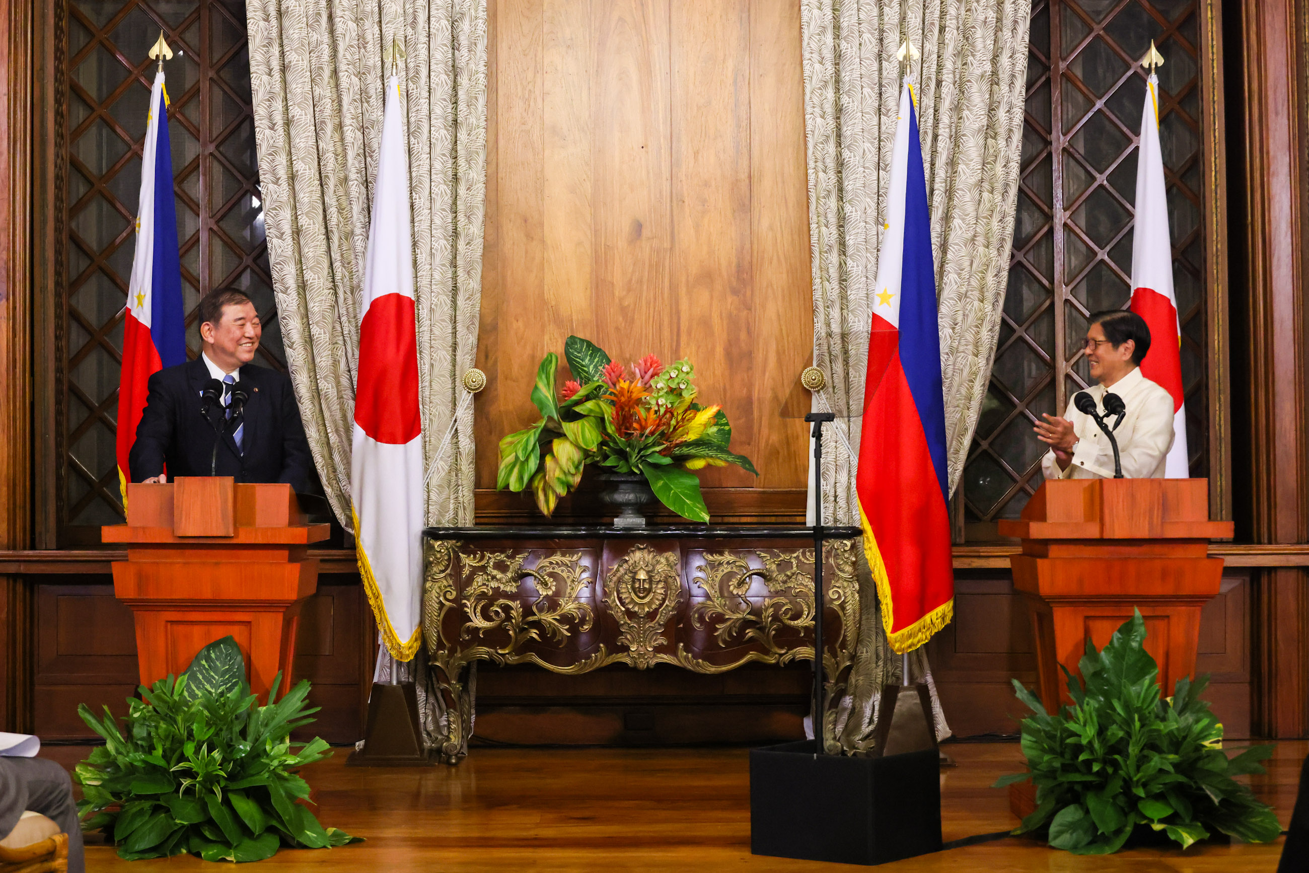 共同記者発表２