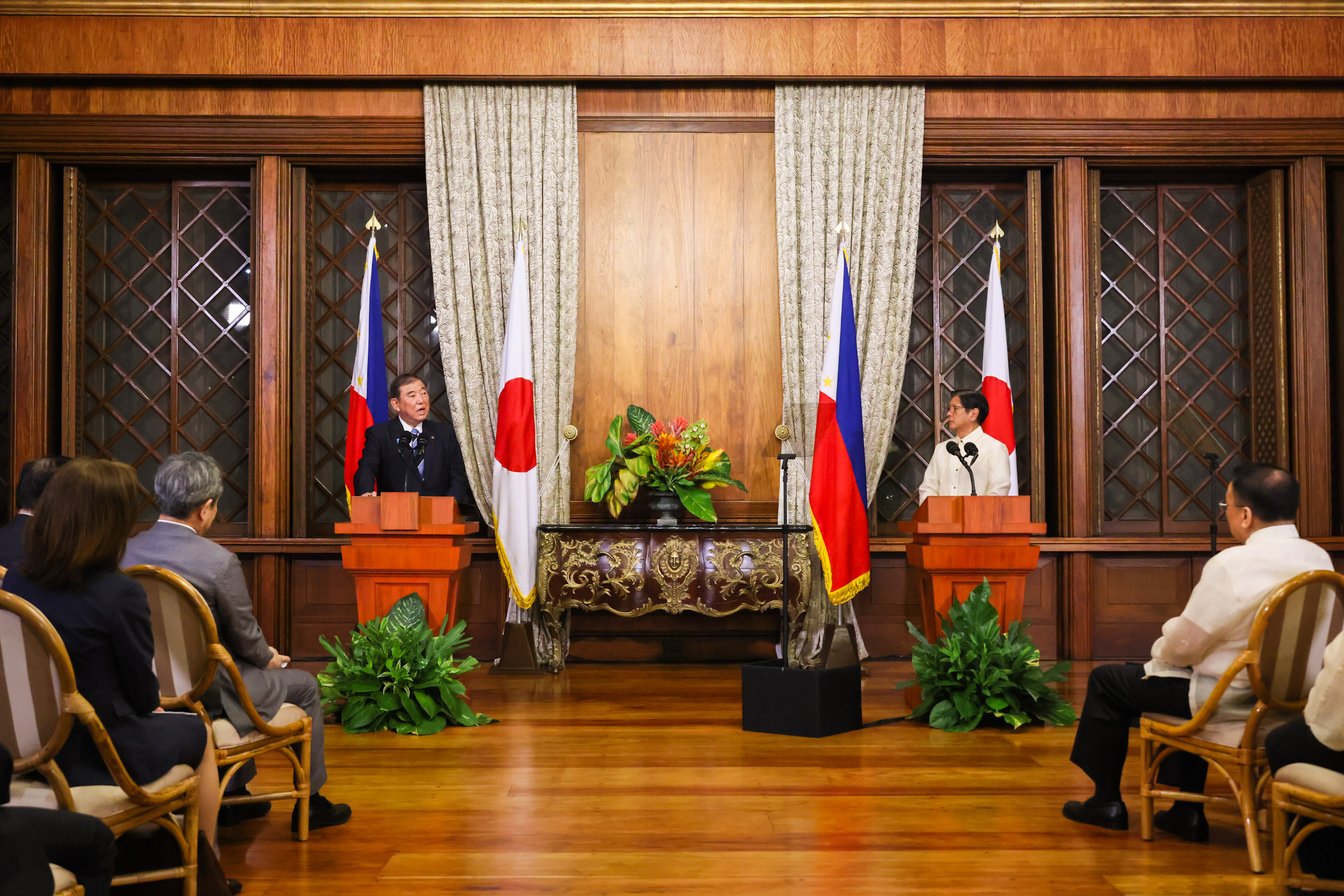 共同記者発表３