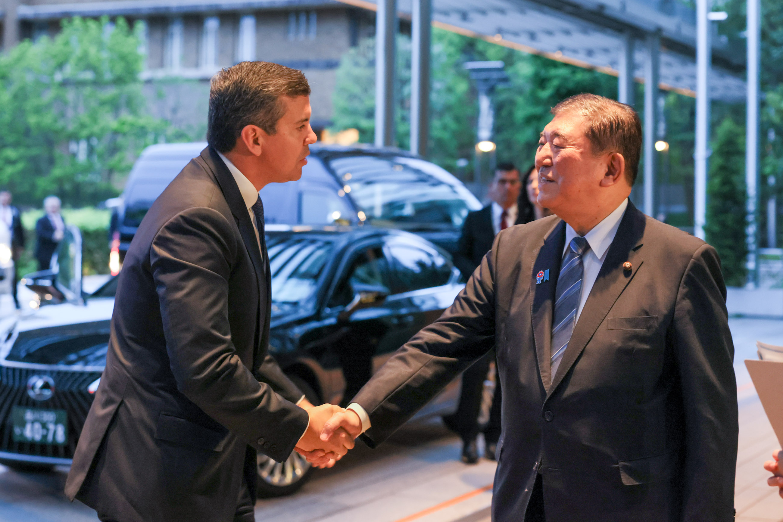 ペニャ大統領を出迎える石破総理