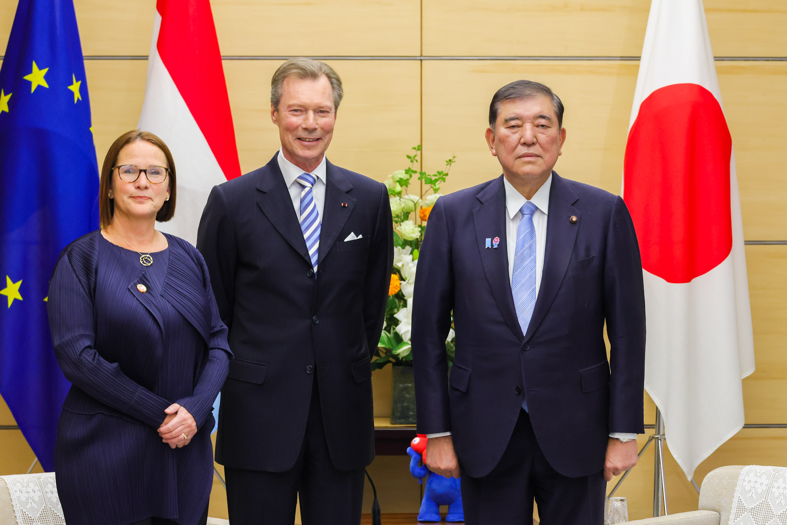 アンリ大公殿下と会談する石破総理１