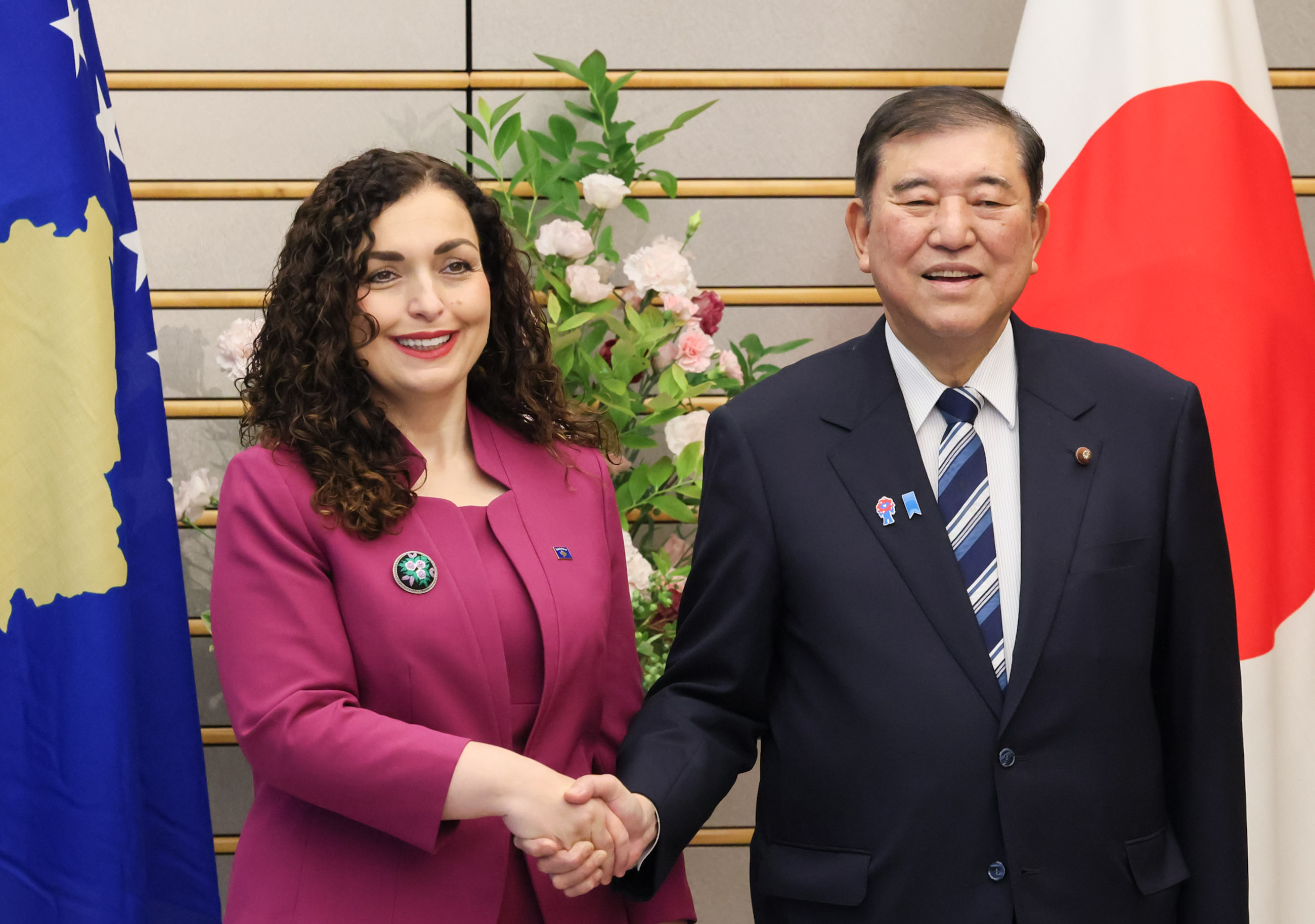 オスマニ大統領と会談する石破総理１