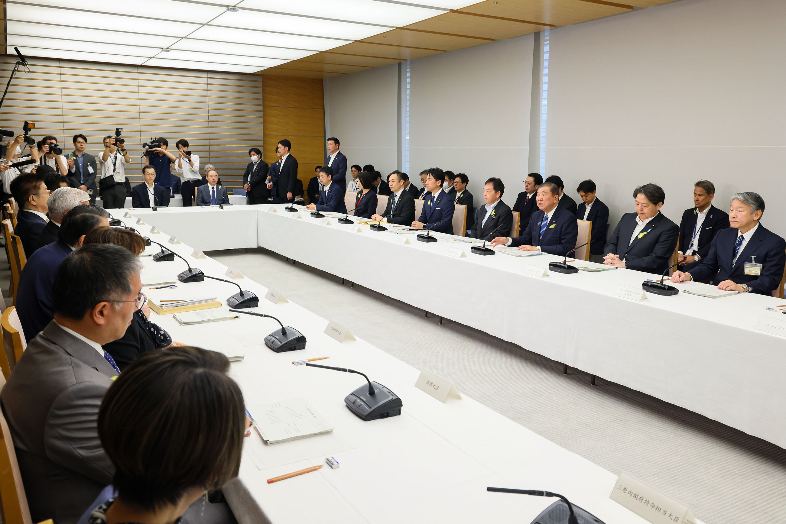 発言する石破総理３