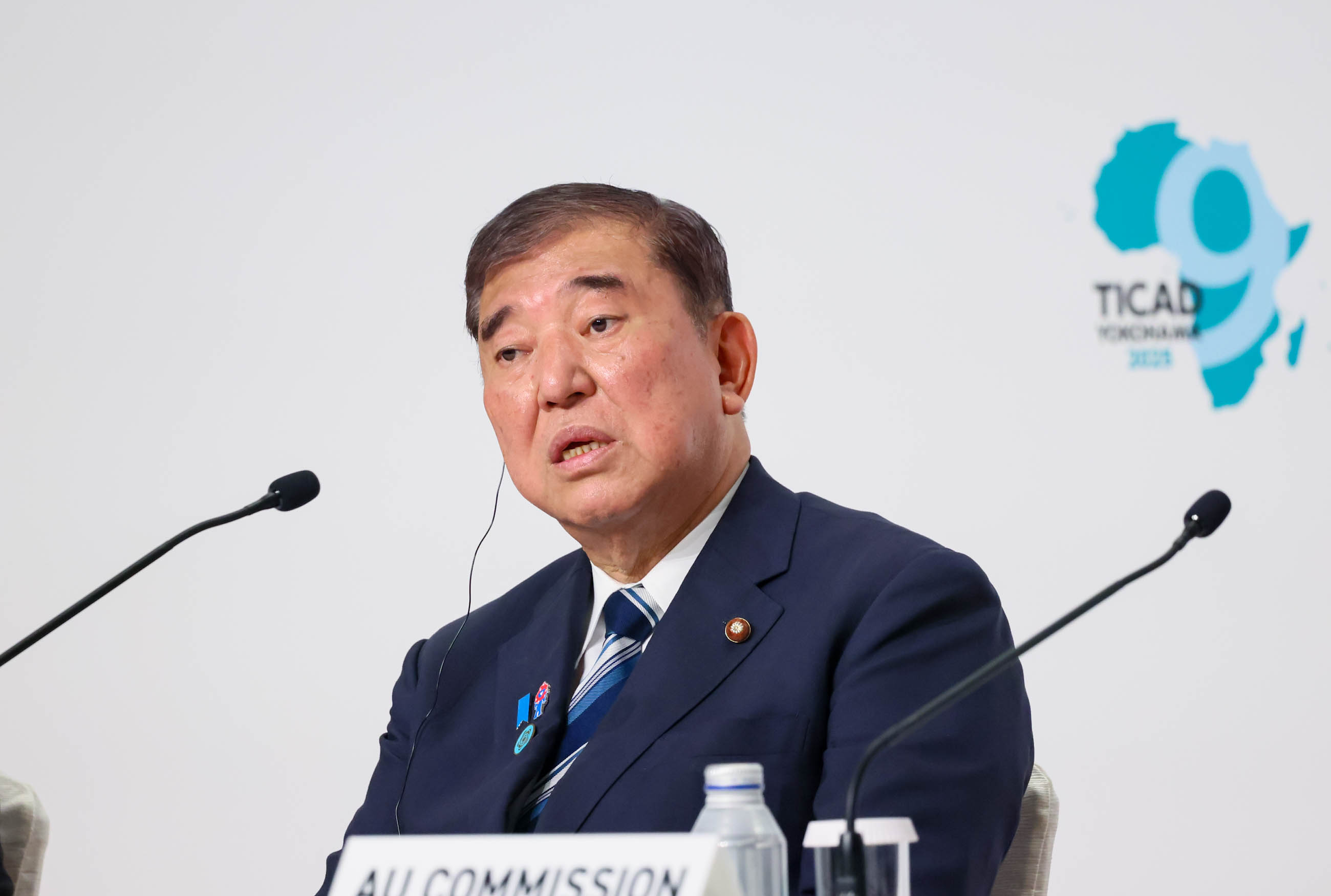 共同記者会見４