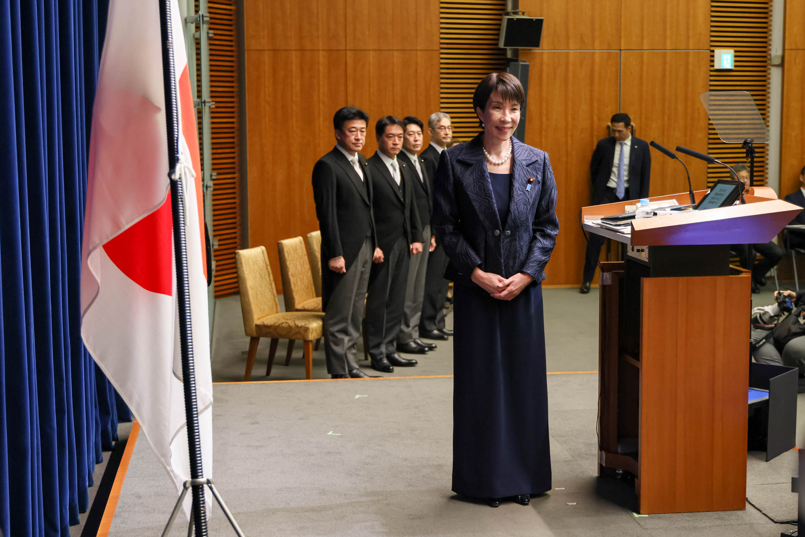 会見に臨む高市総理