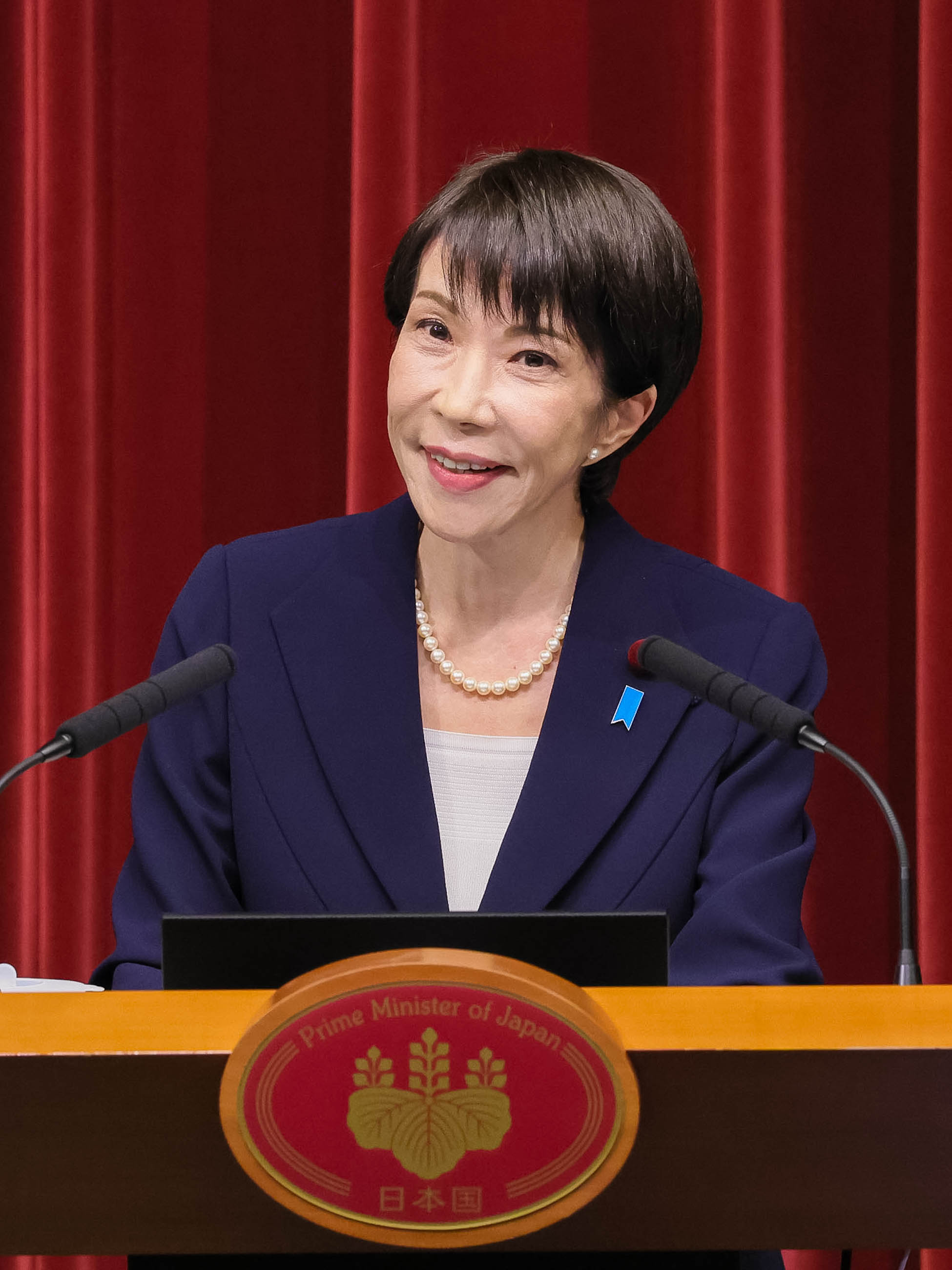 会見する高市総理６