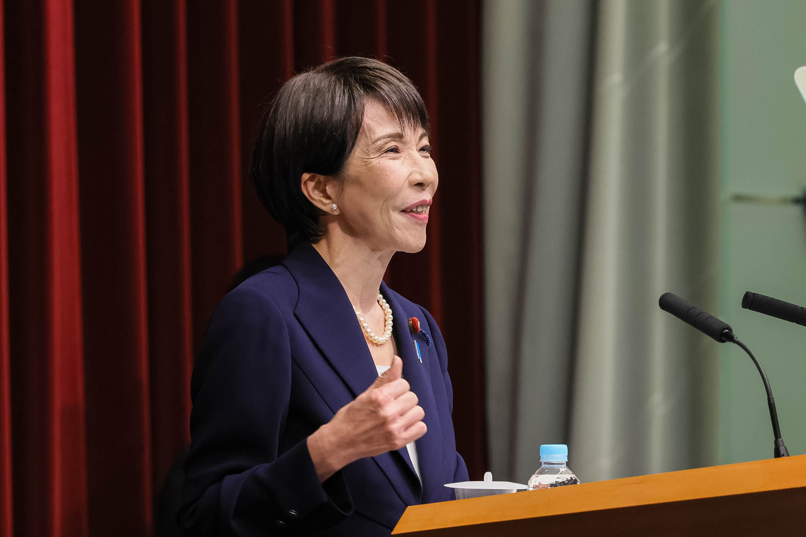 会見する高市総理７