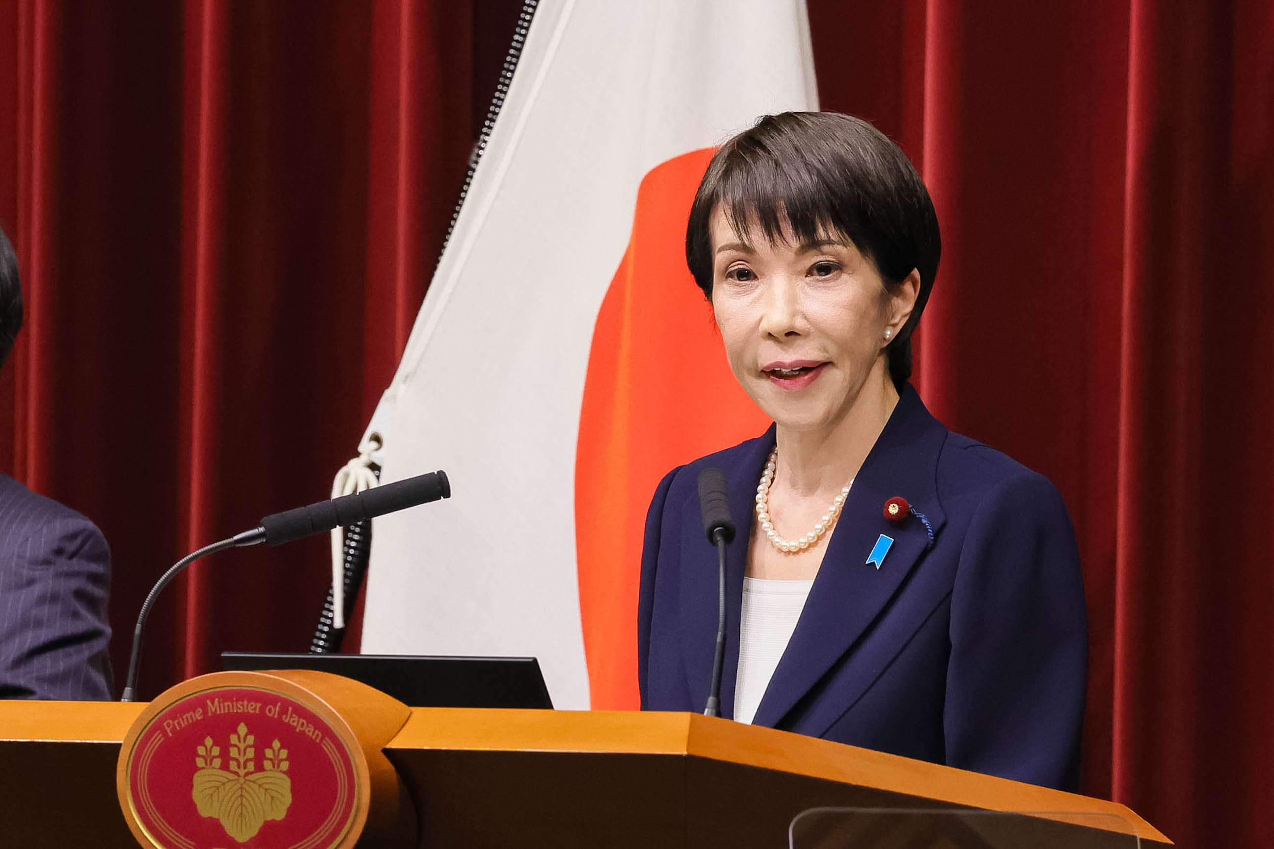 会見する高市総理１２