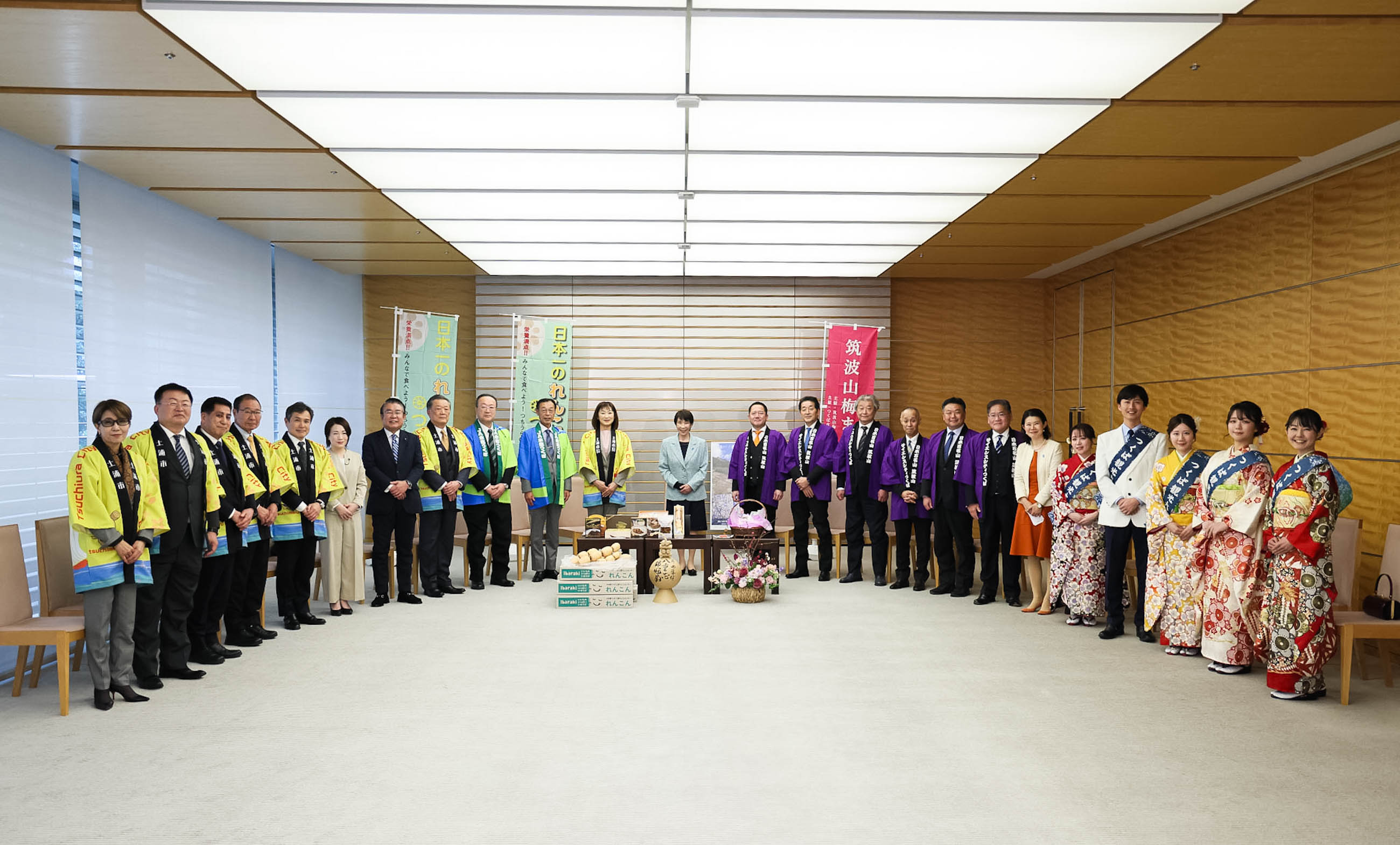 「筑波山梅まつり」「土浦れんこん」関係者による表敬