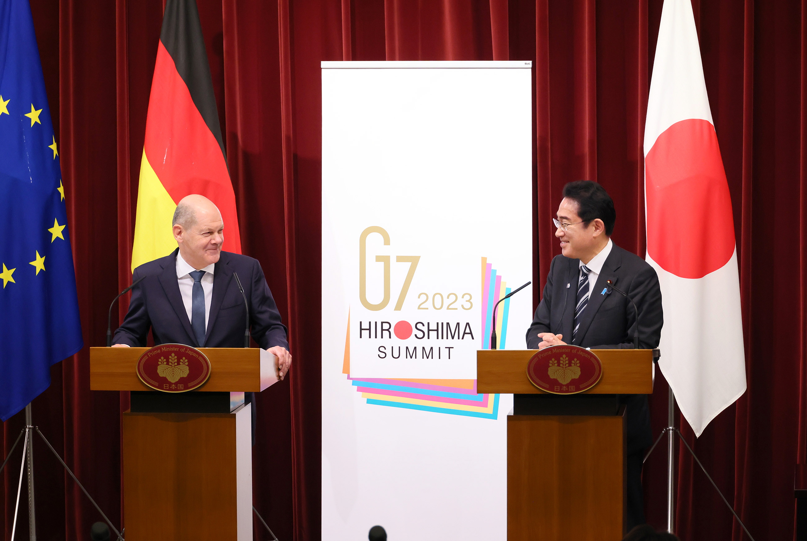 共同記者会見２