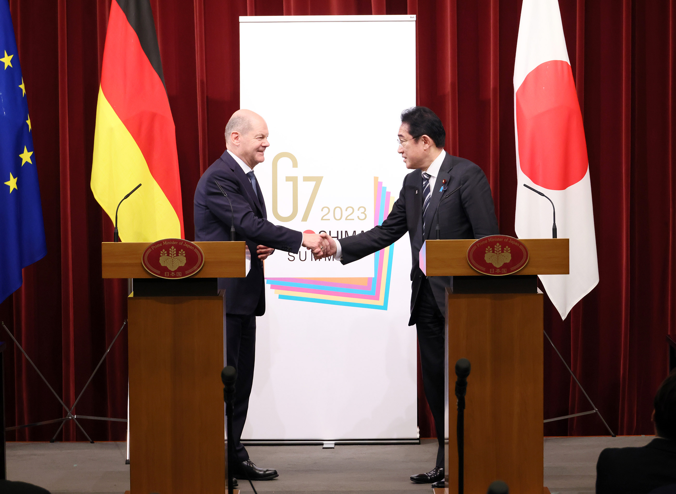 共同記者会見６