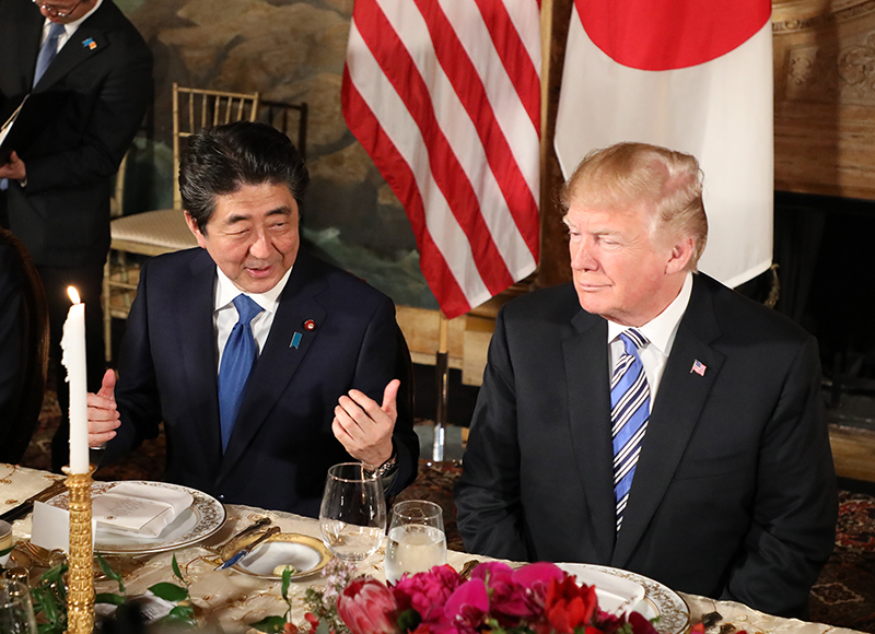 トランプ大統領夫妻との夕食会３