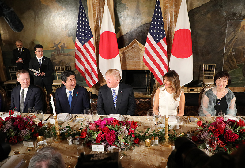 トランプ大統領夫妻との夕食会４