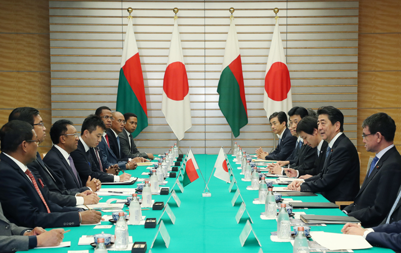 日・マダガスカル首脳会談