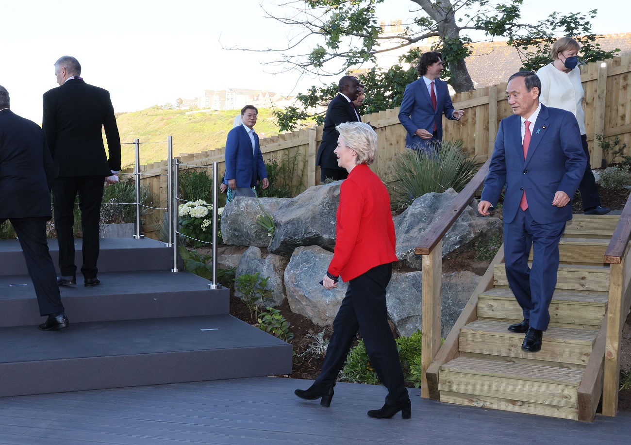 Ｇ７及び招待国首脳との集合写真撮影２