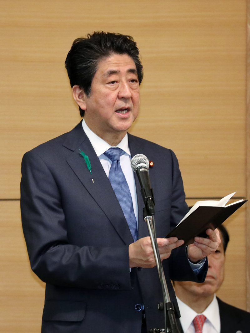 式辞を述べる安倍総理２