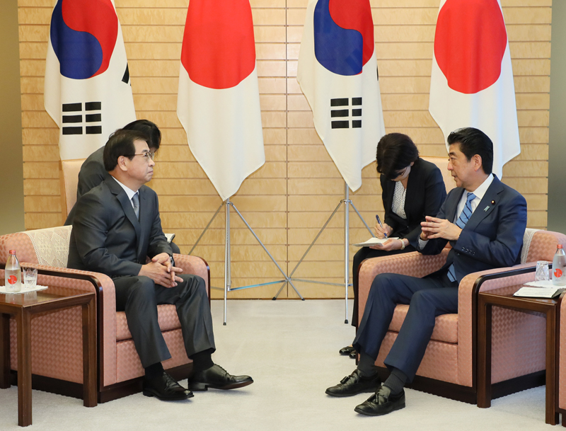 表敬を受ける安倍総理２