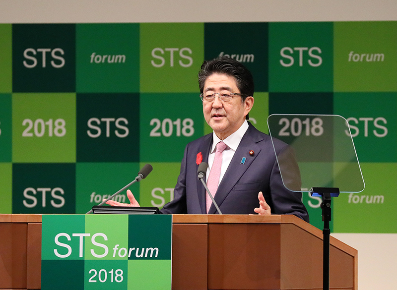 スピーチする安倍総理１