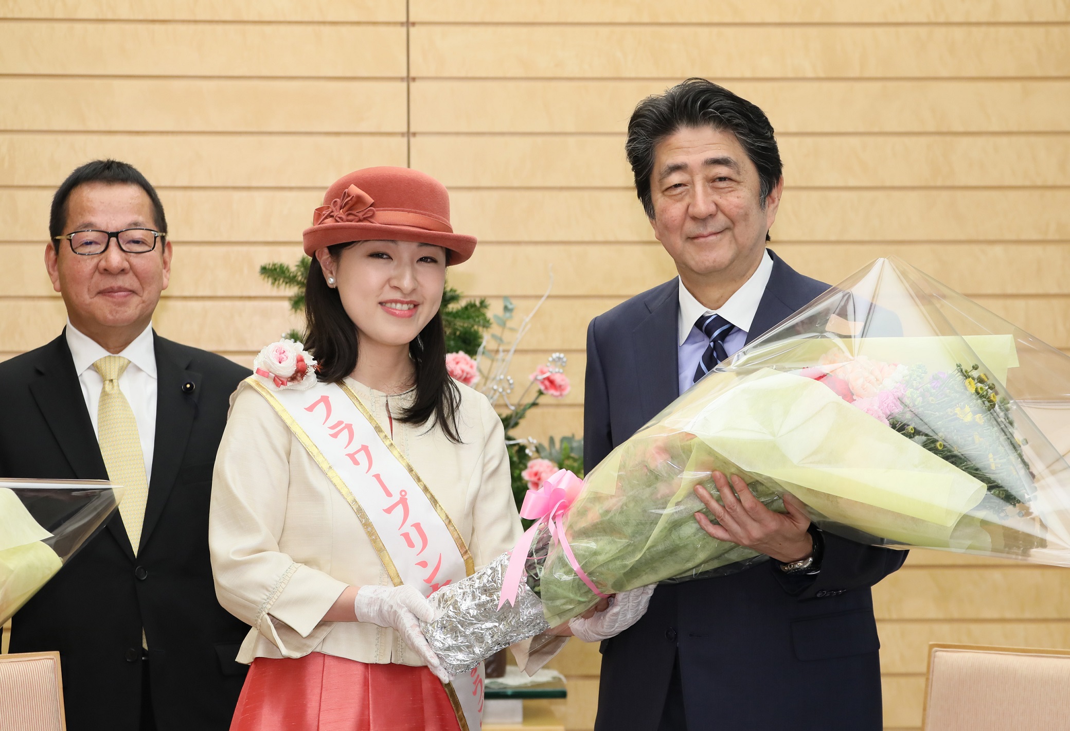 淡路島の花卉（かき）等の贈呈