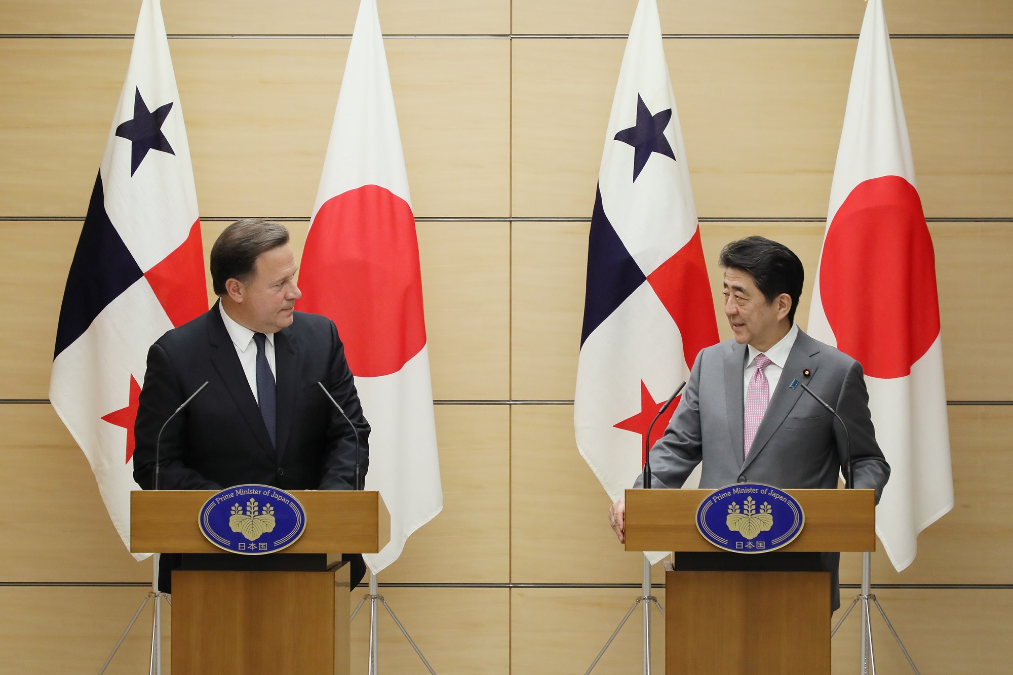 共同記者発表２