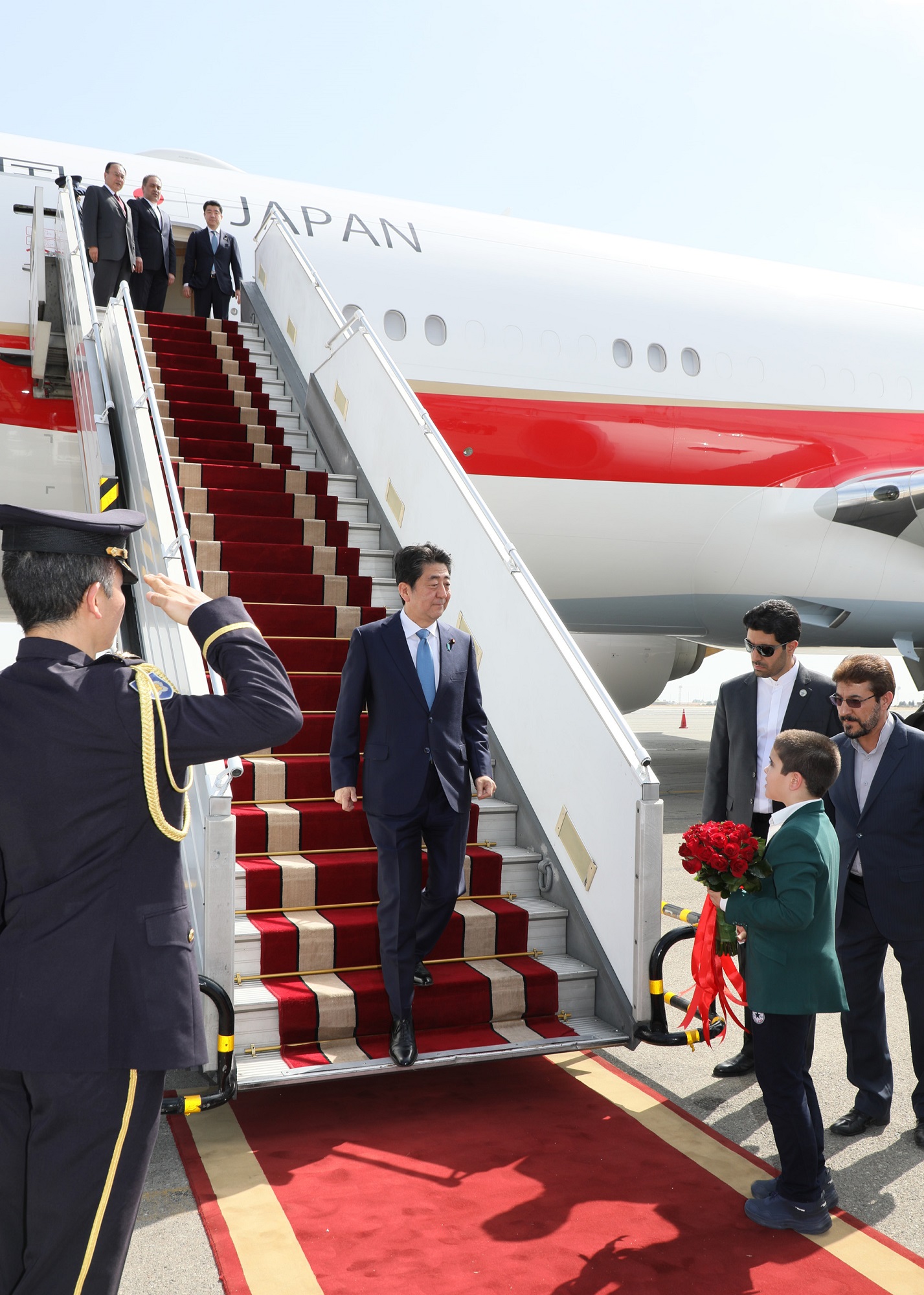空港に到着した安倍総理１