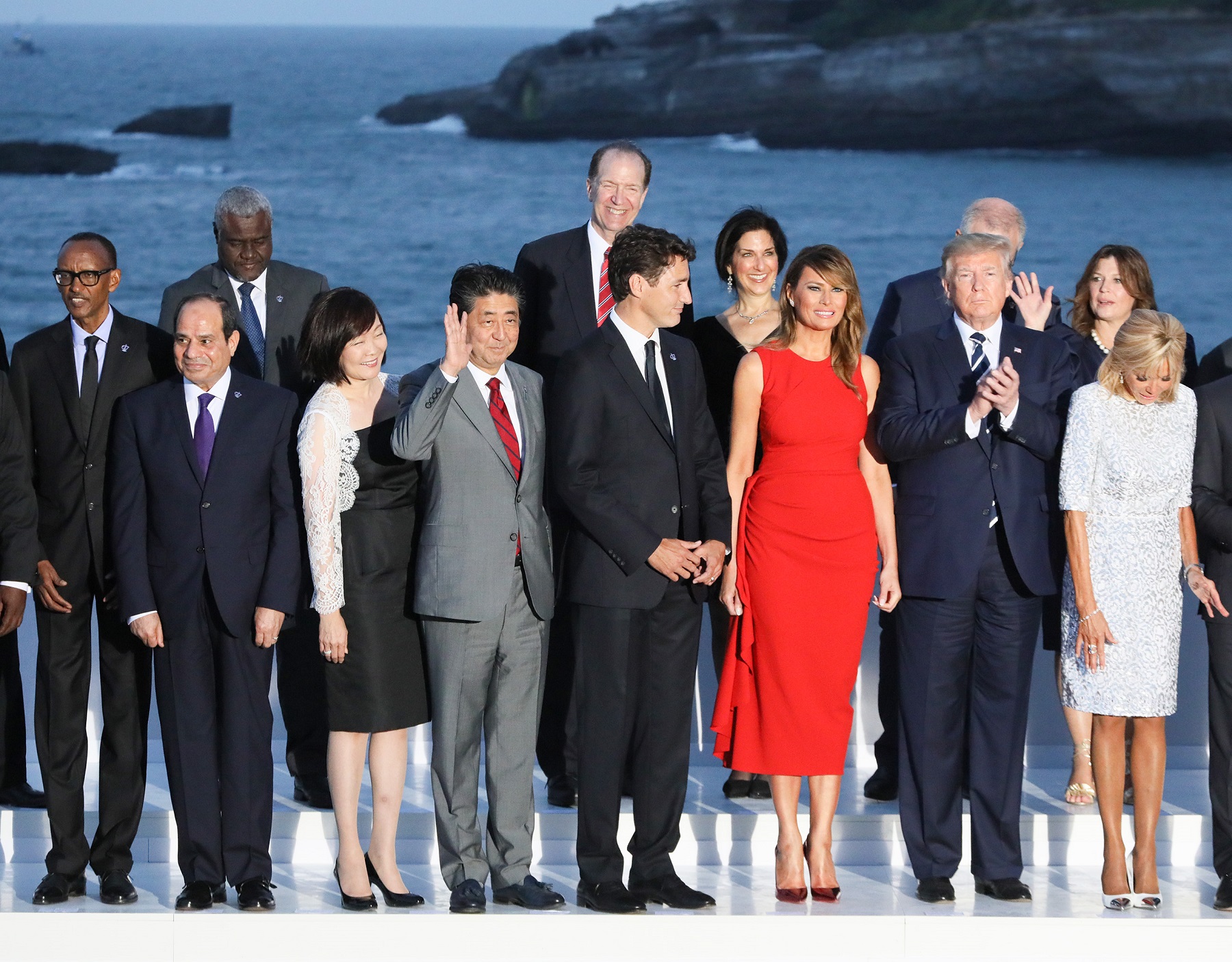 Ｇ７及びアウトリーチ招待国首脳との集合写真撮影４