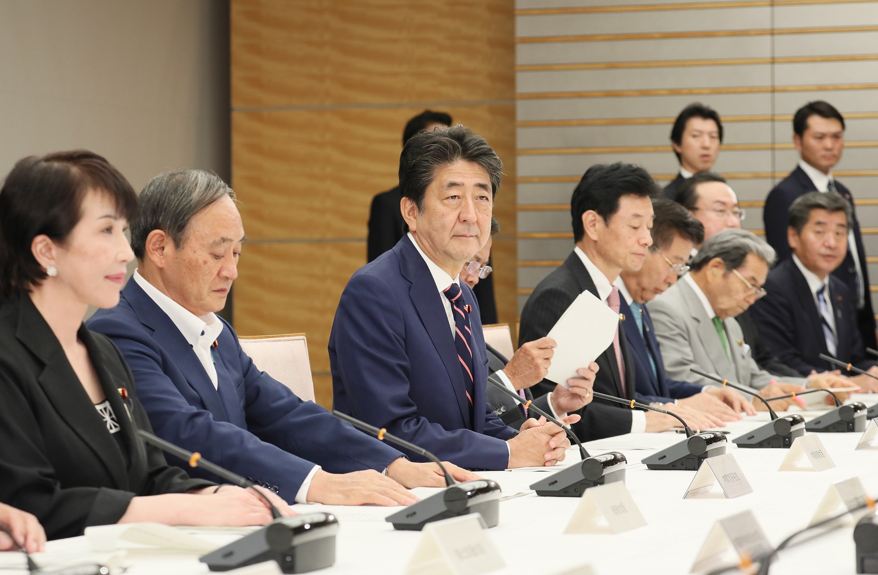 月例経済報告等に関する関係閣僚会議