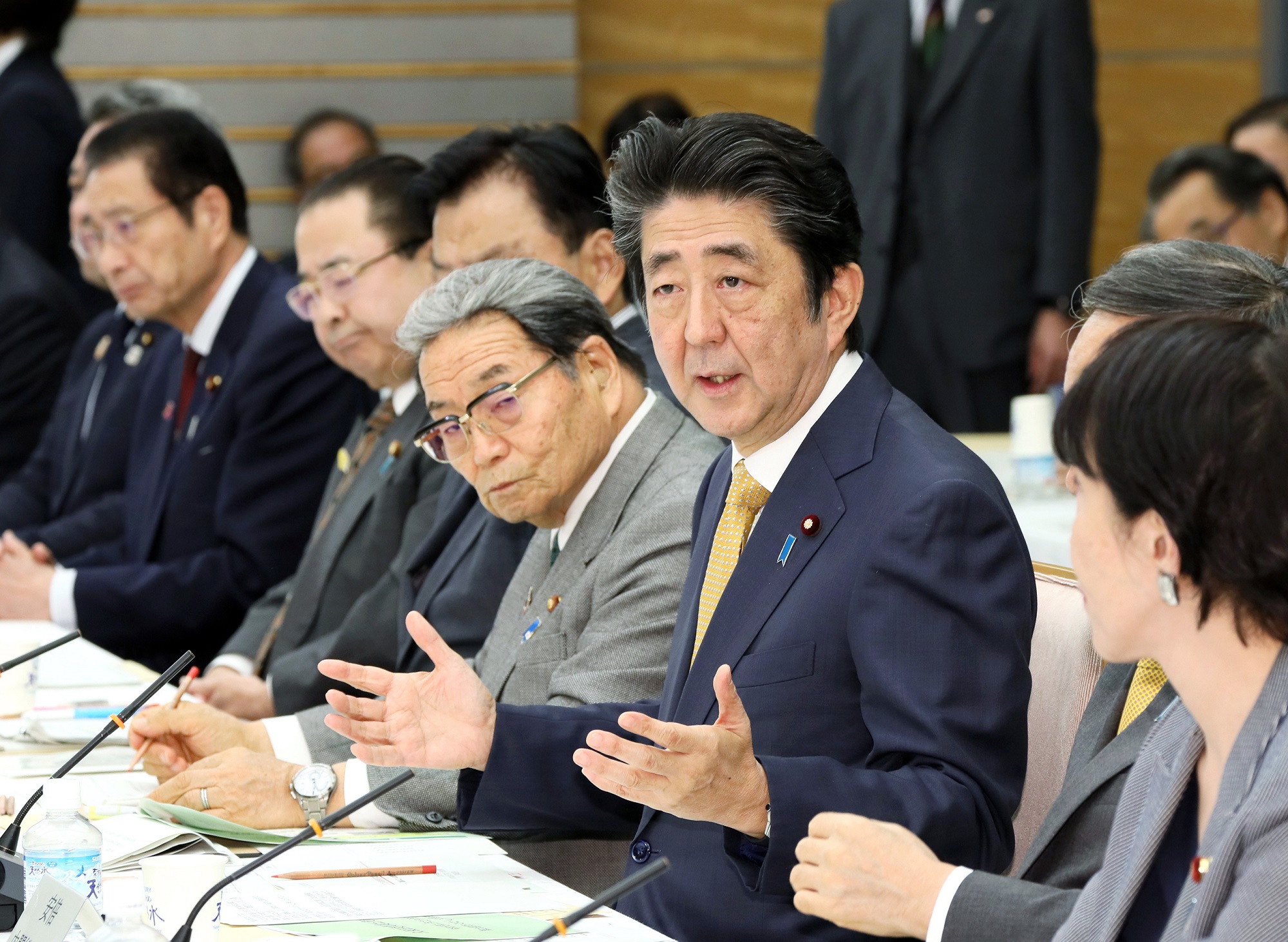 まち・ひと・しごと創生会議