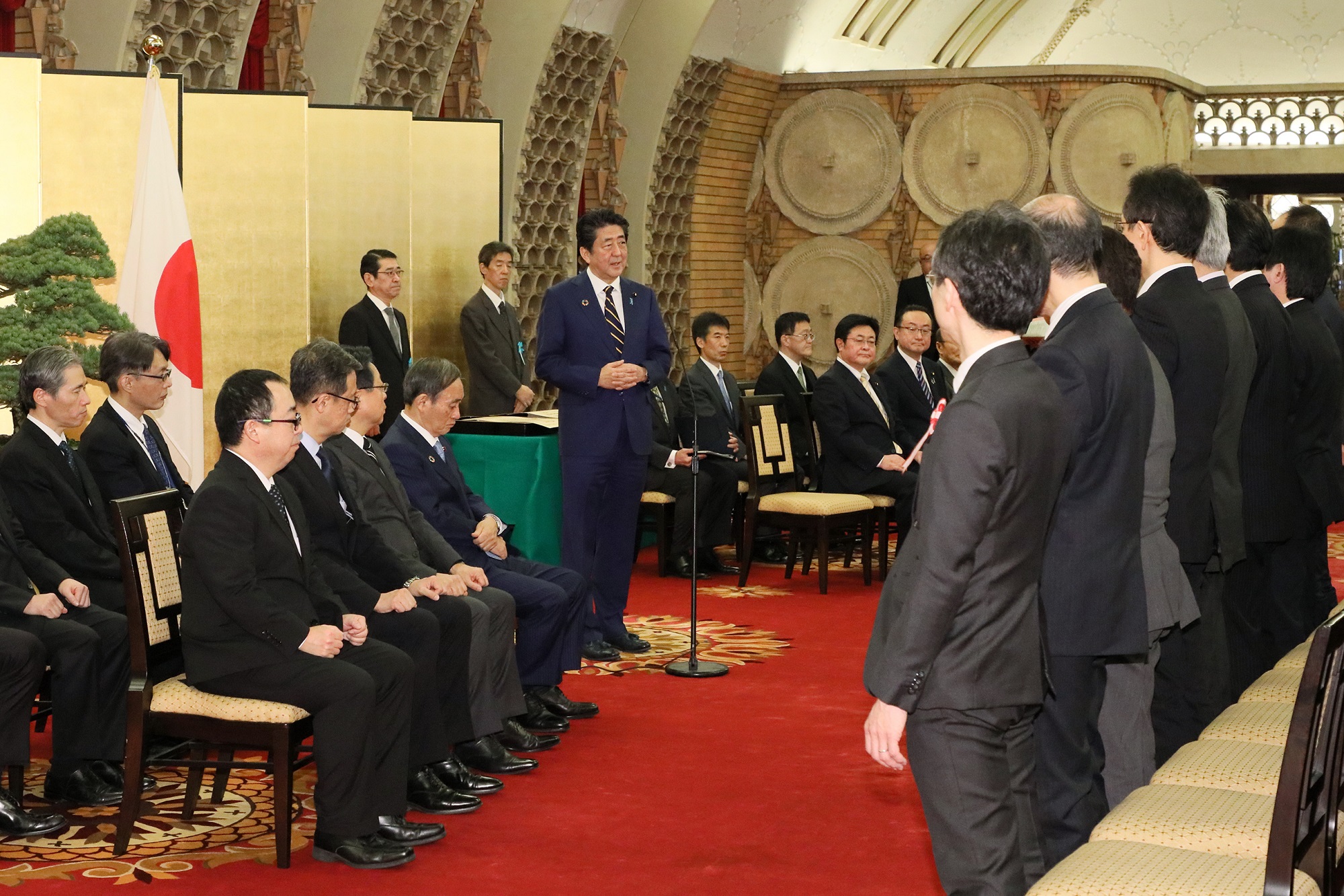 内閣及び内閣府永年勤続者表彰式