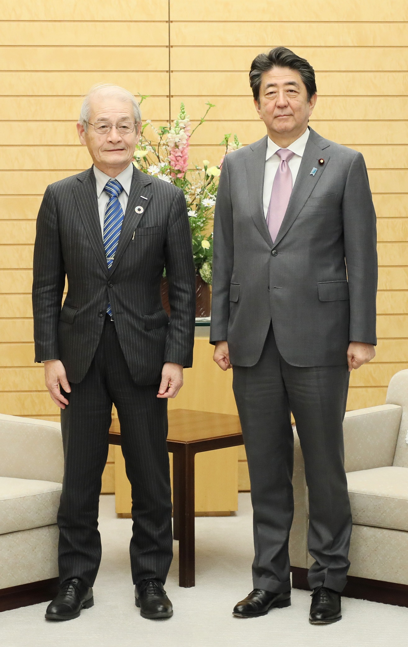 表敬を受ける安倍総理２