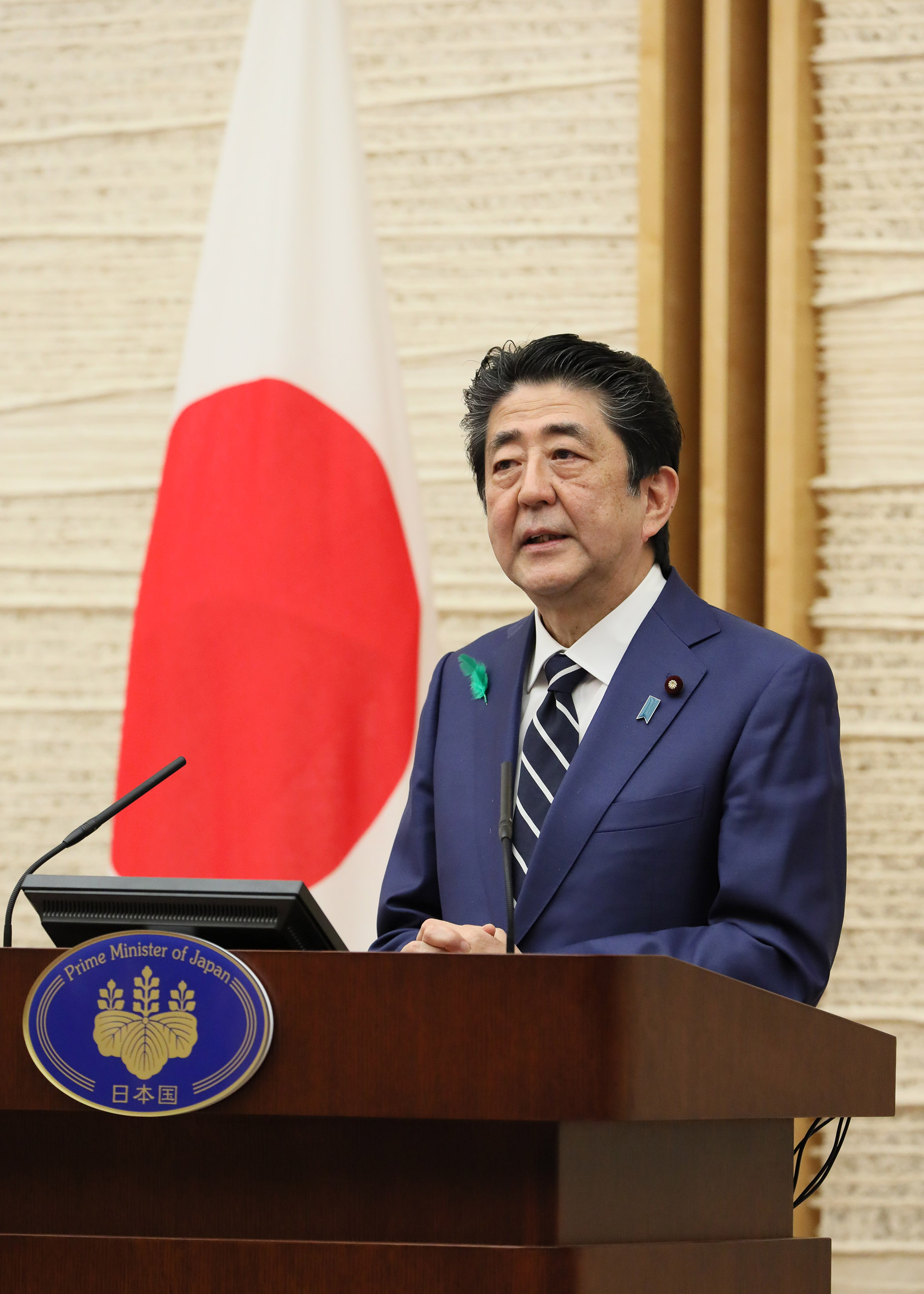 会見を行う安倍総理7