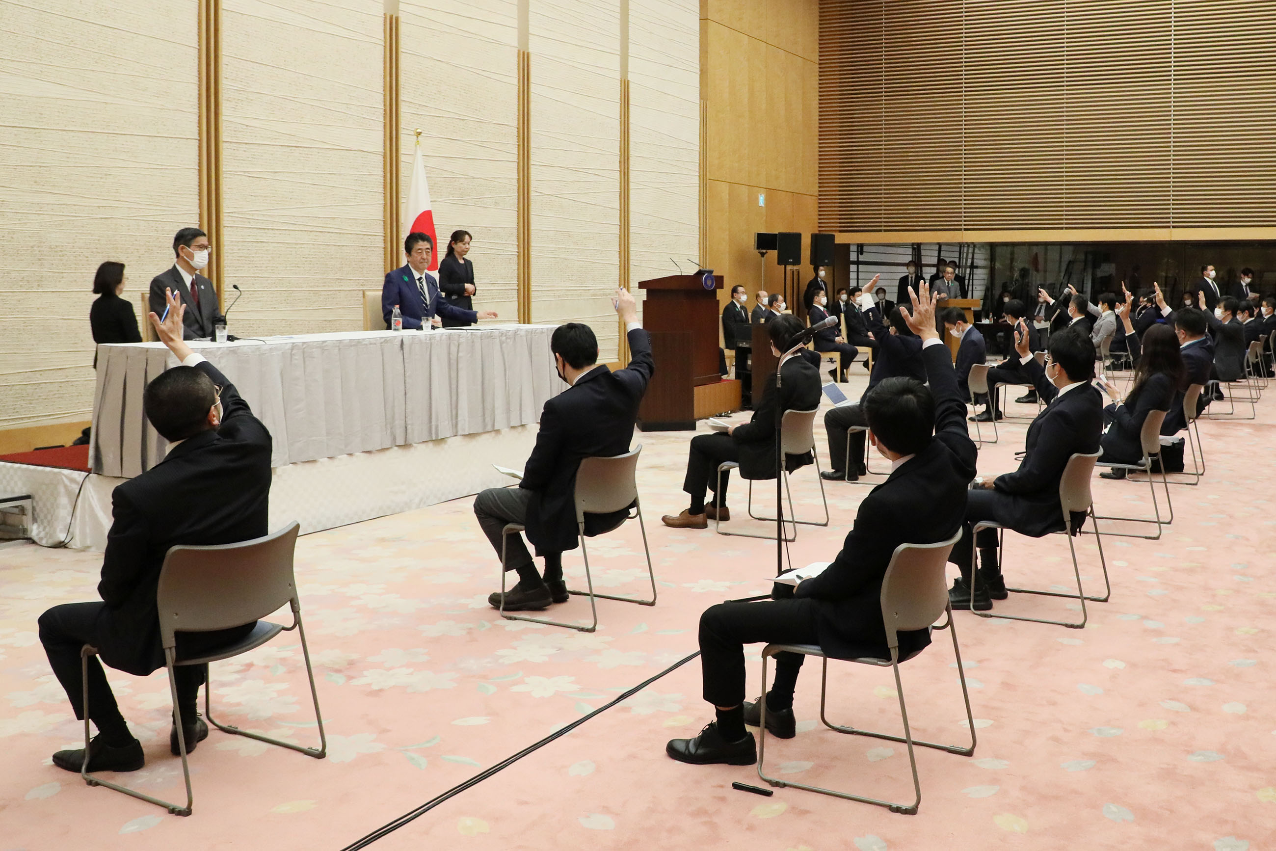 会見を行う安倍総理16