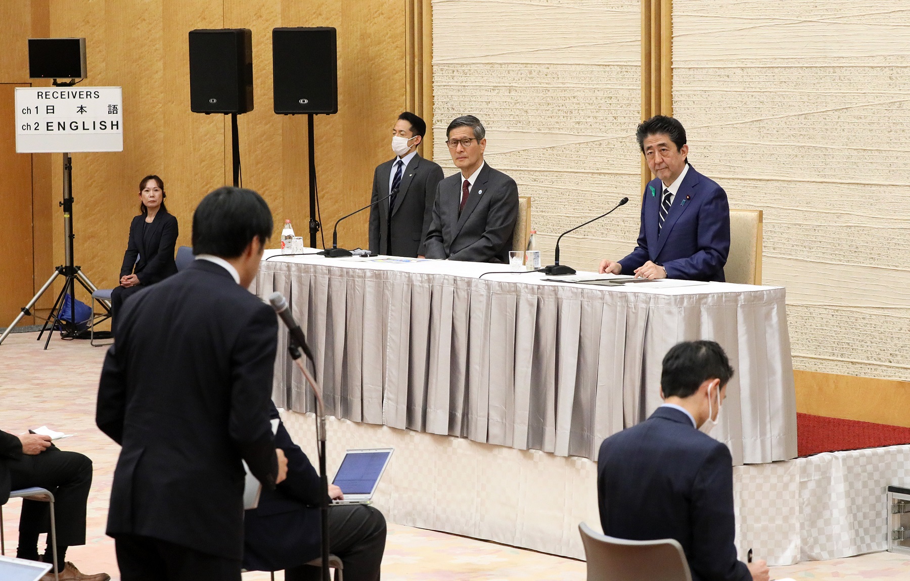 会見を行う安倍総理25
