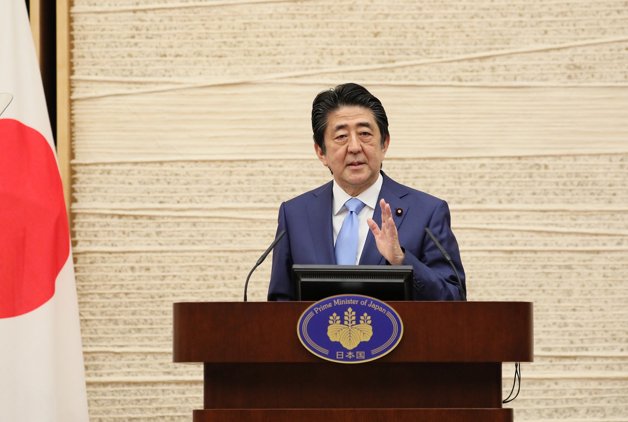 会見を行う安倍総理5