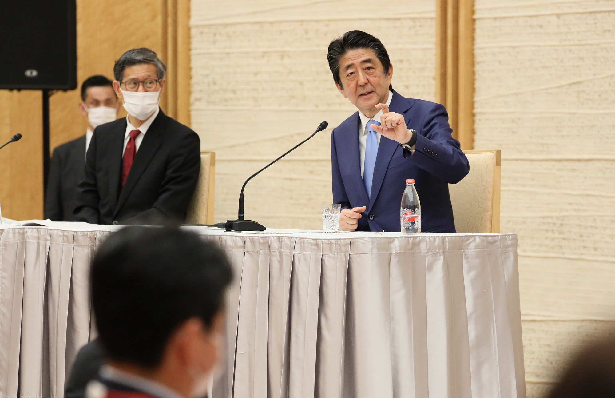 会見を行う安倍総理20
