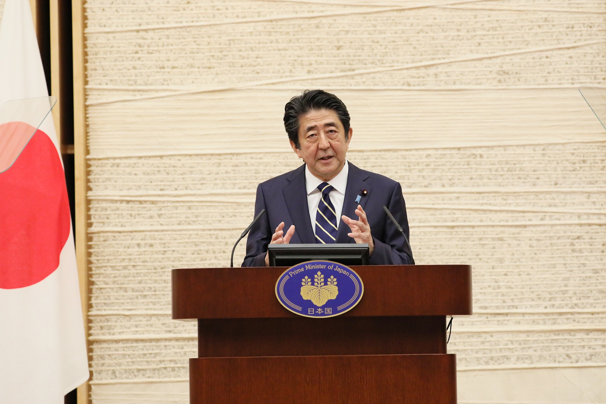 会見を行う安倍総理6