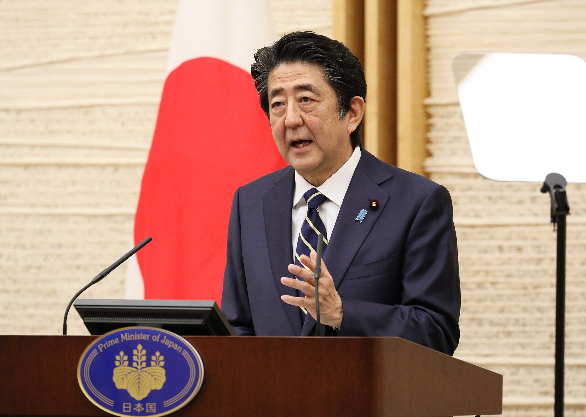 会見を行う安倍総理7