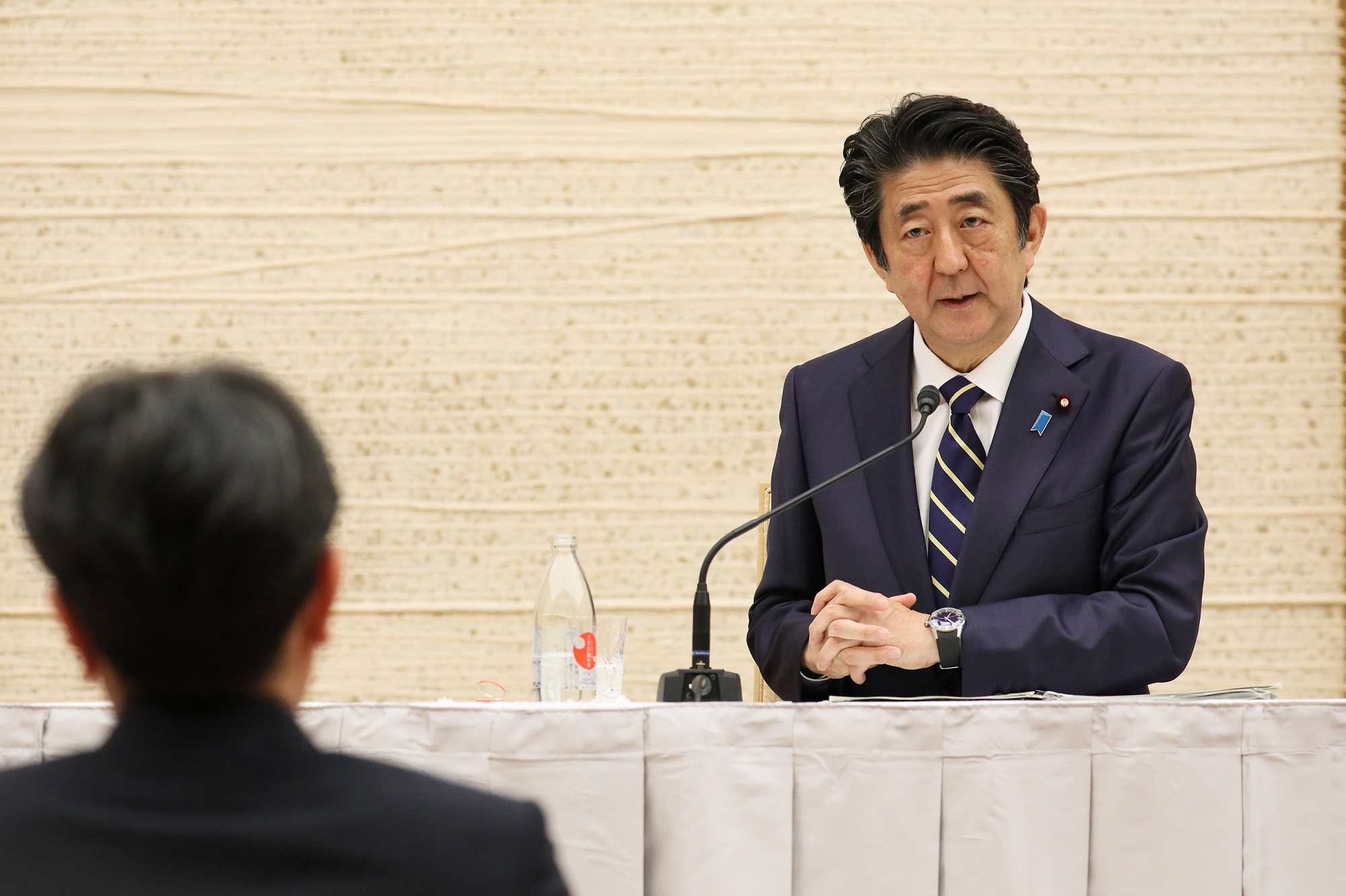 会見を行う安倍総理30