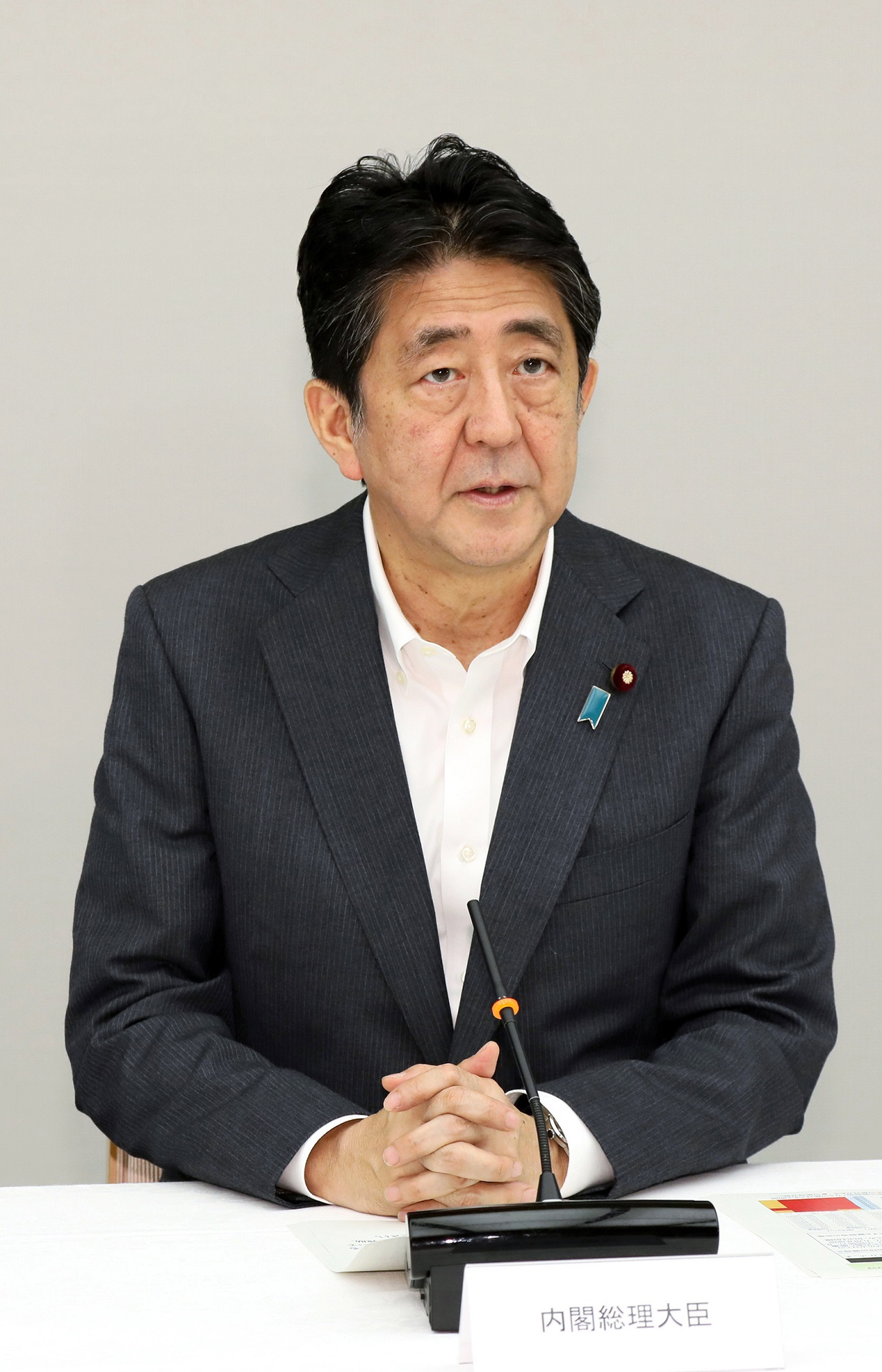 発言する安倍総理７