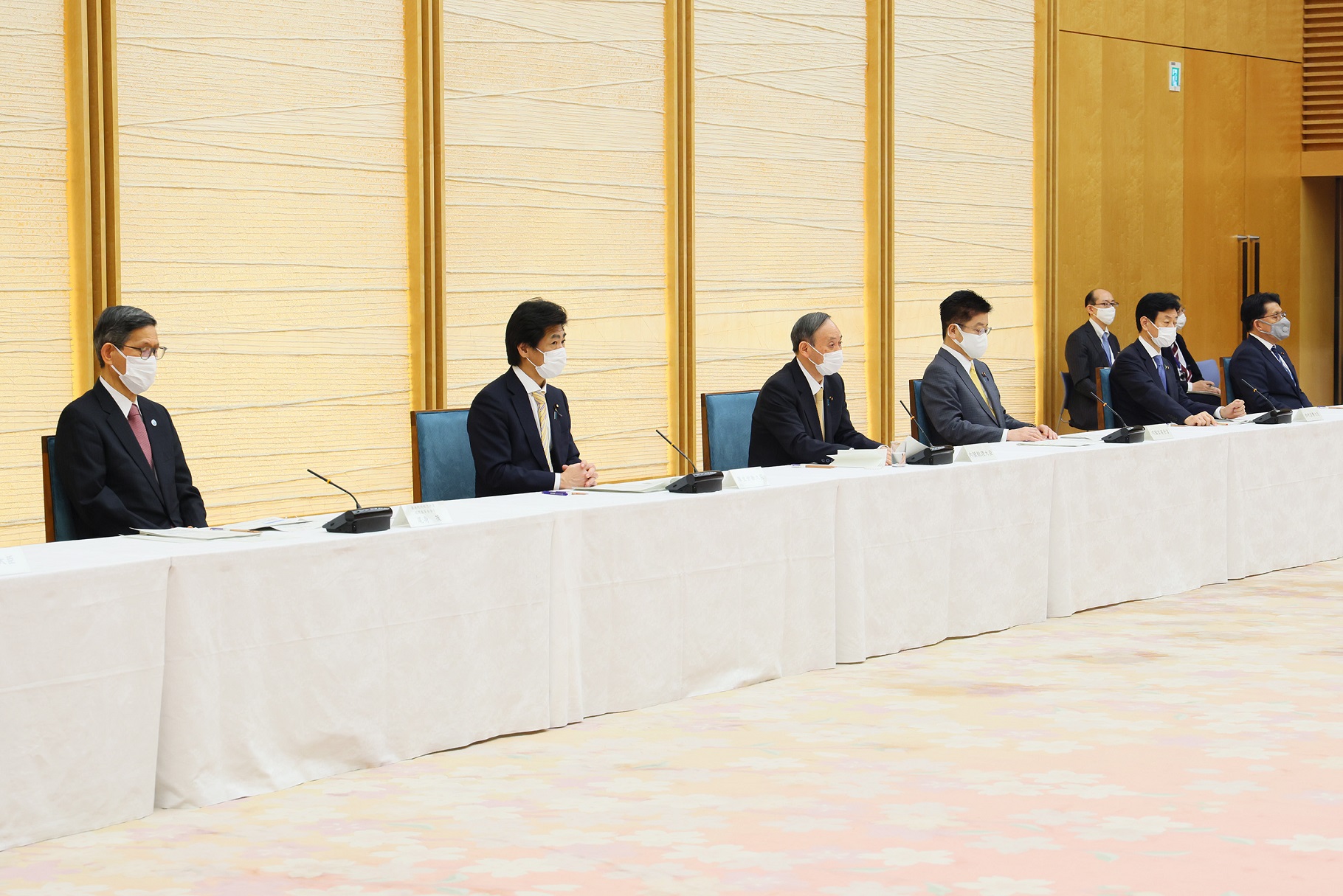 発言する菅総理６