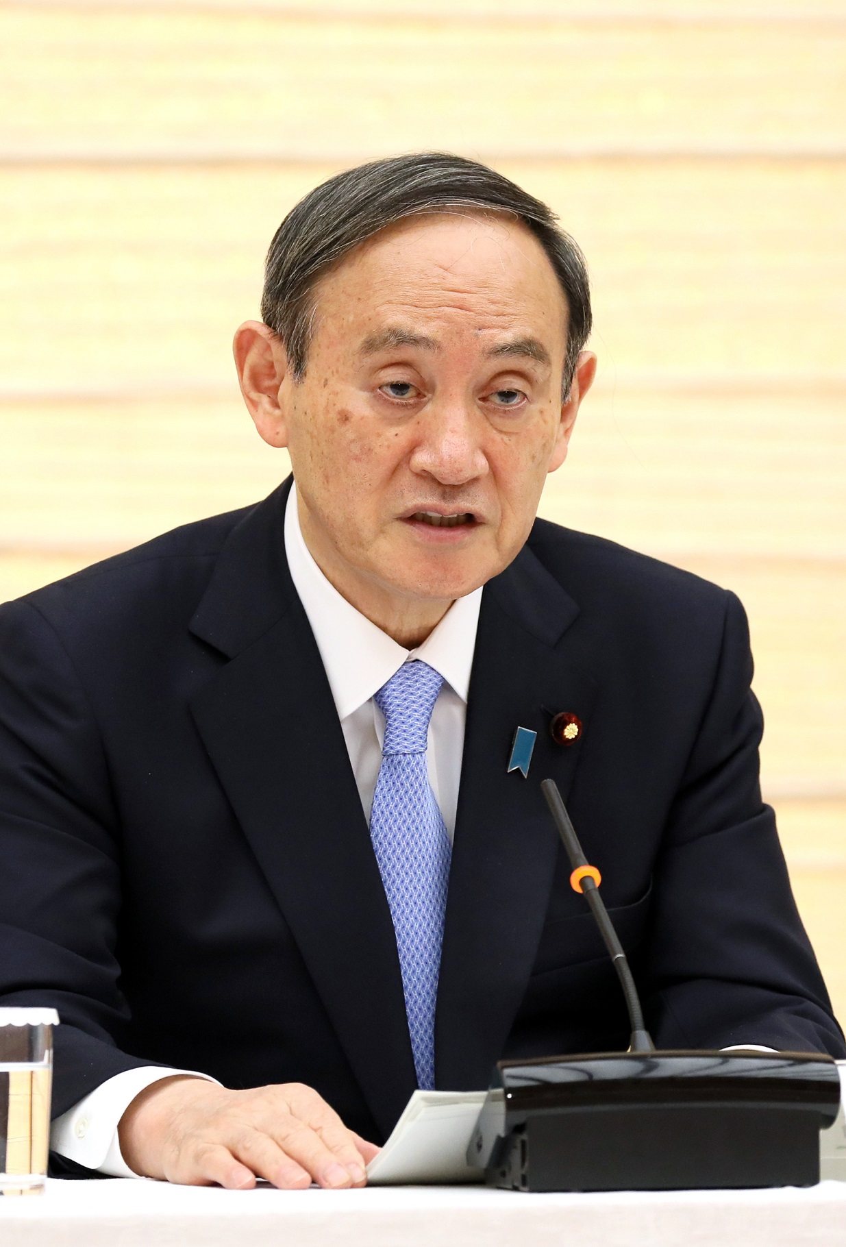 発言する菅総理３