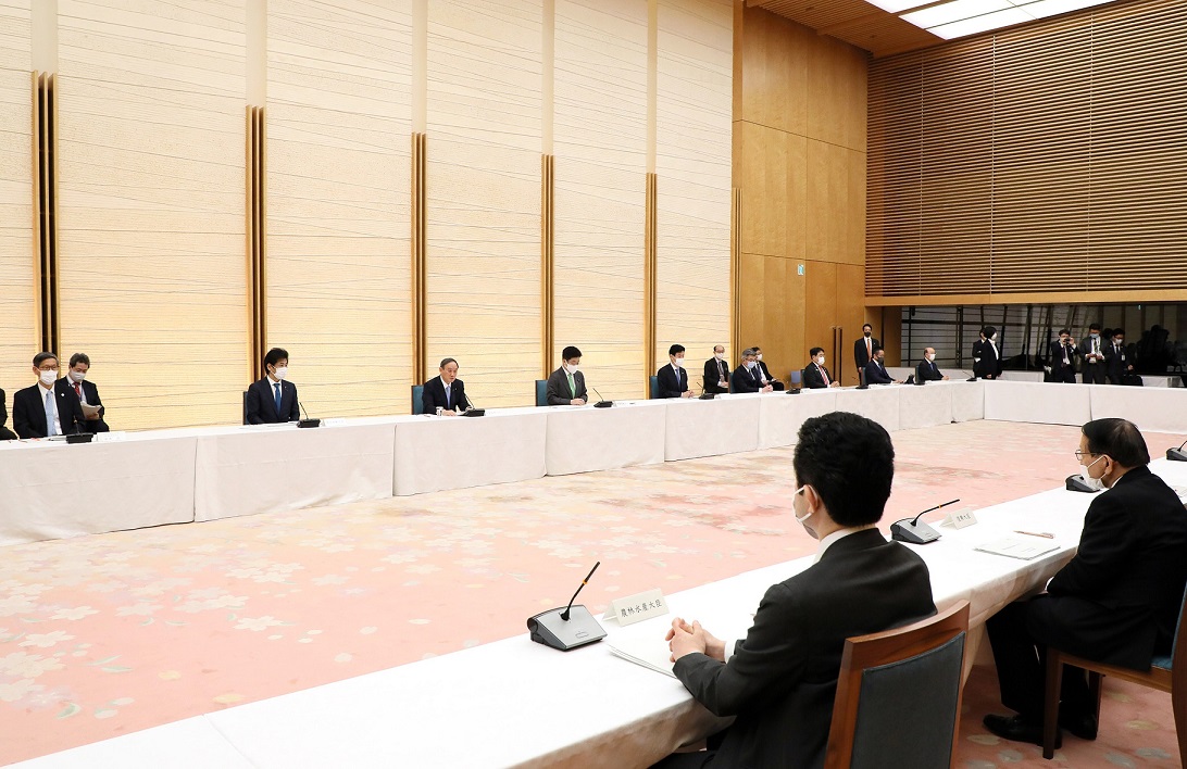 発言する菅総理８