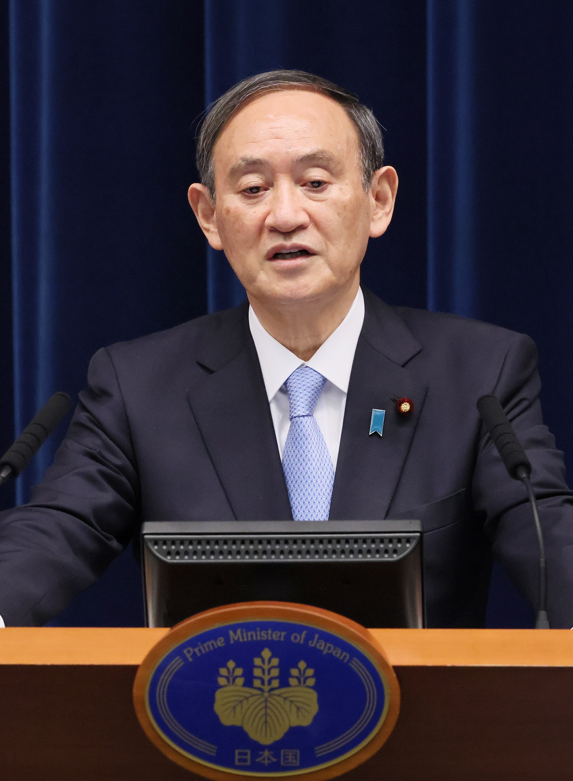 会見を行う菅総理４