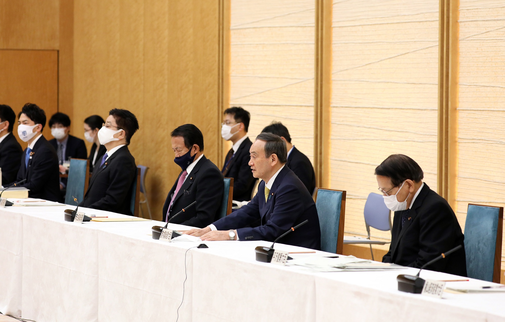 発言する菅総理４